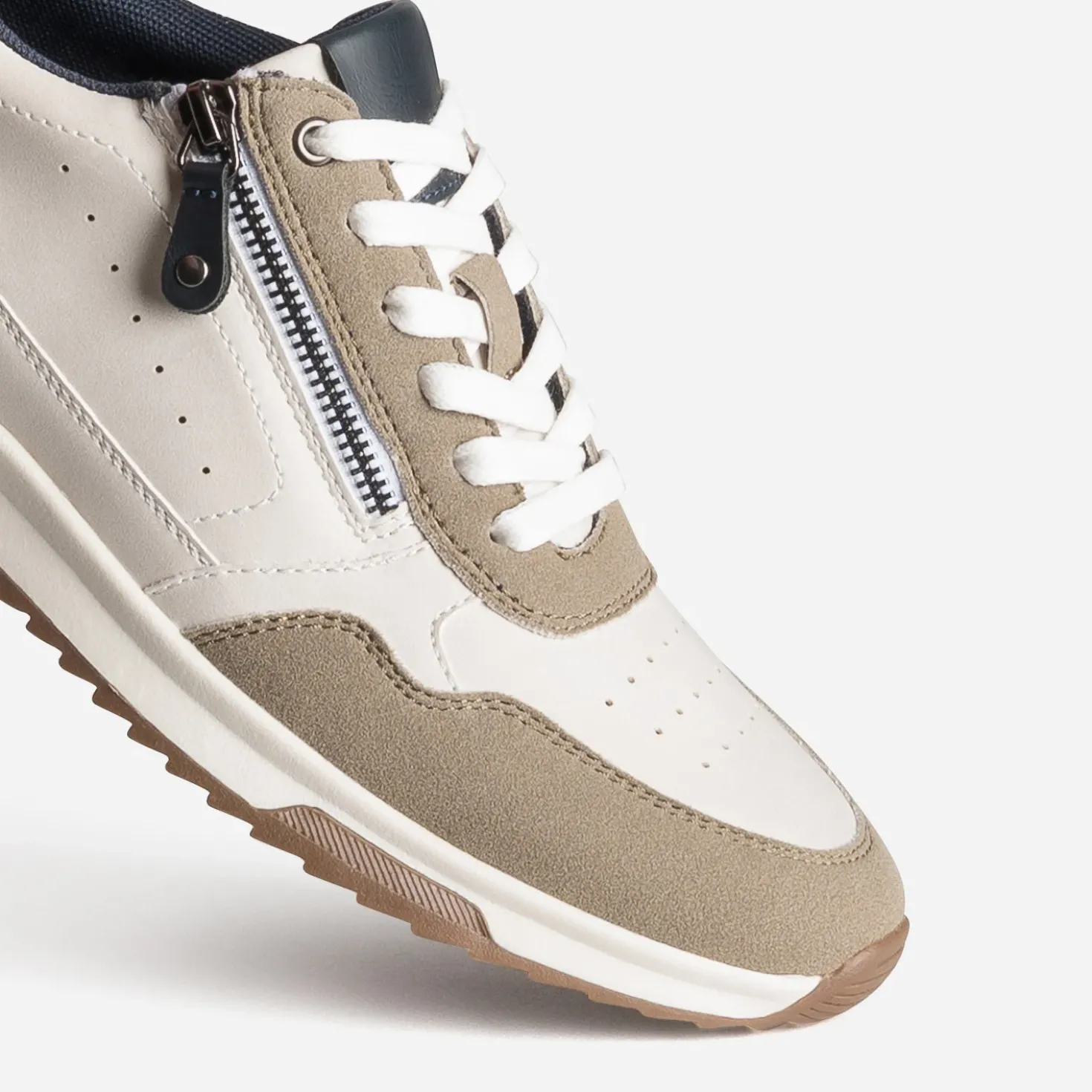 Tennis blanche, taupe, marine