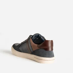 Tennis bleu marine en cuir