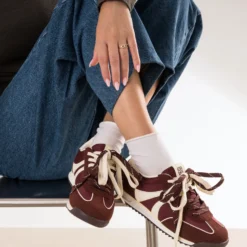 Tennis bordeaux bi-matière