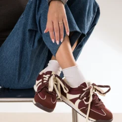 Tennis bordeaux bi-matière