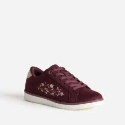 Tennis bordeaux suédé broderies fleurs