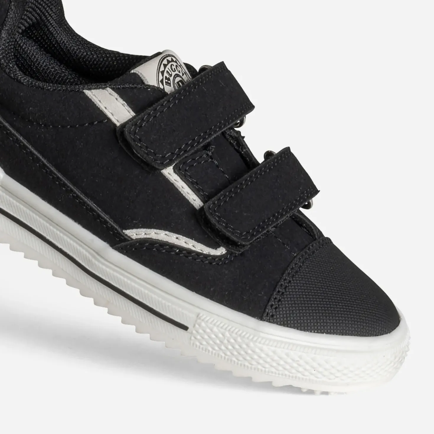 Tennis BUGGY noire en toile détails blancs