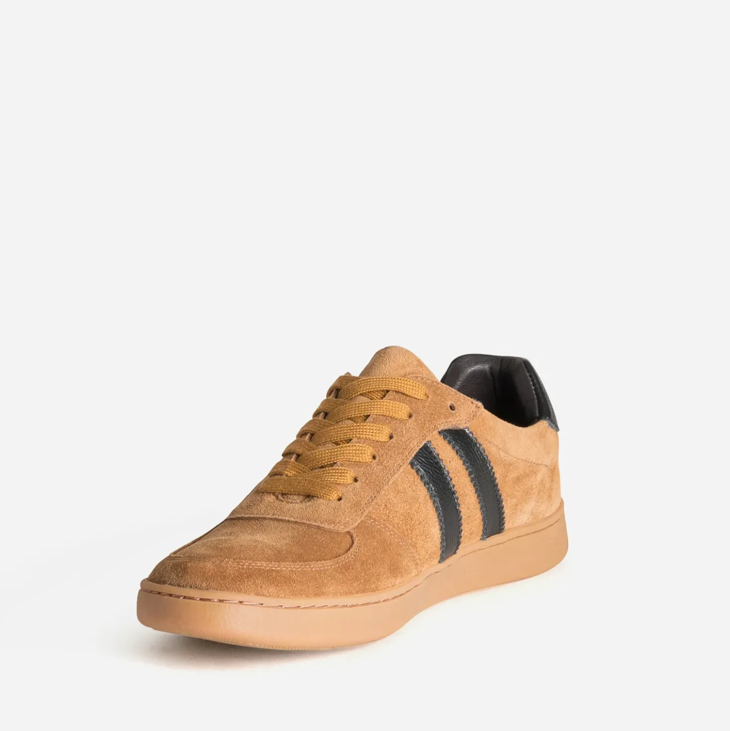 Tennis camel cuir velours détails noirs