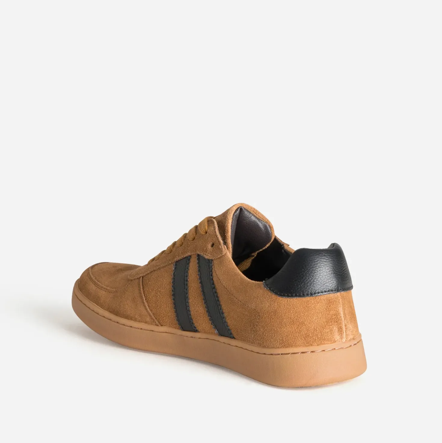 Tennis camel cuir velours détails noirs