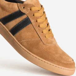 Tennis camel cuir velours détails noirs