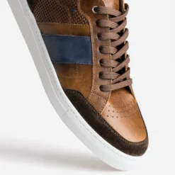 Tennis cognac en cuir détails couleurs
