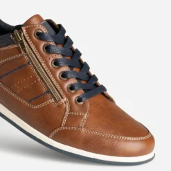 Tennis cognac et marine