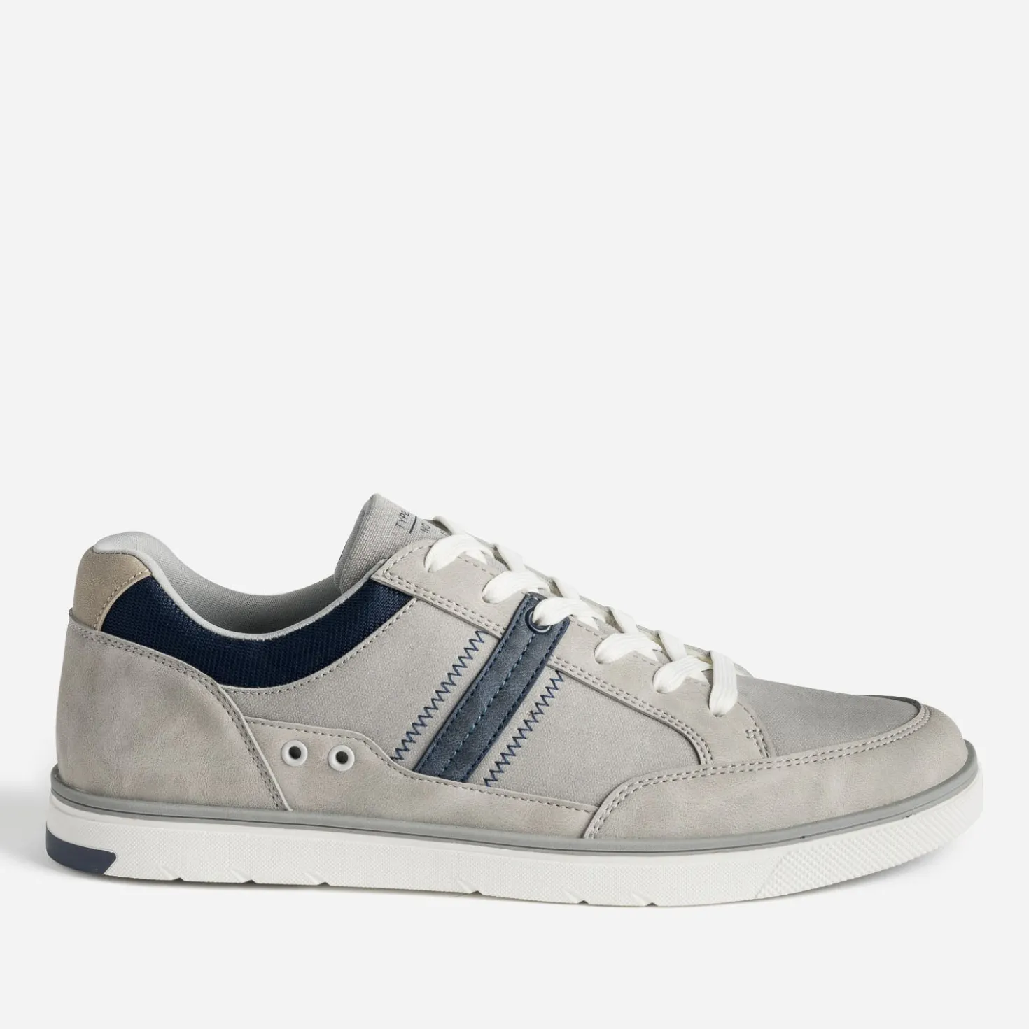 Tennis grise et bleu marine