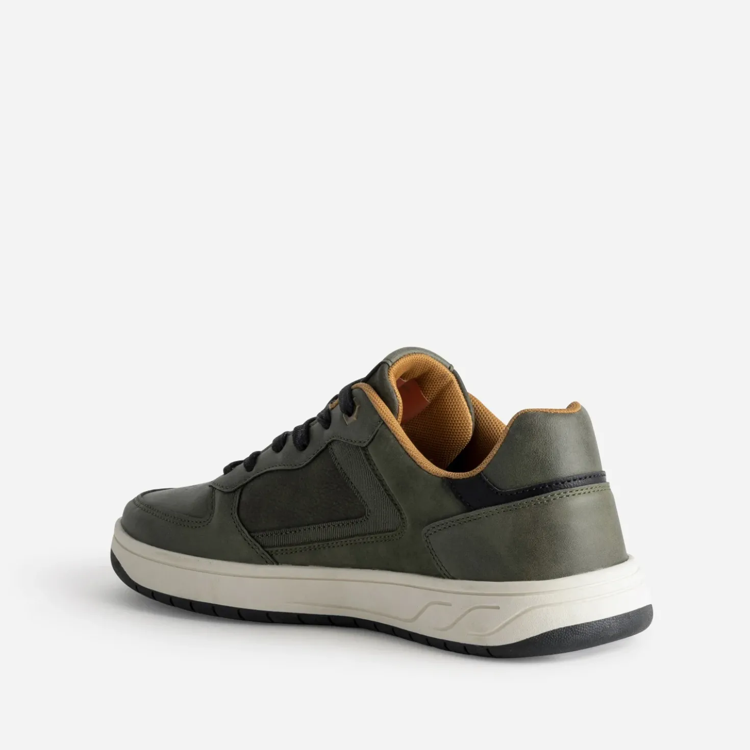 Tennis kaki