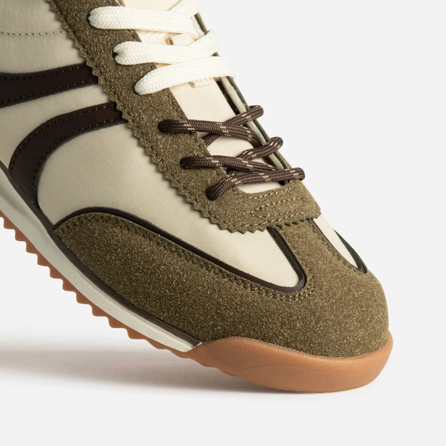 Tennis kaki, écru, marron bi-matière