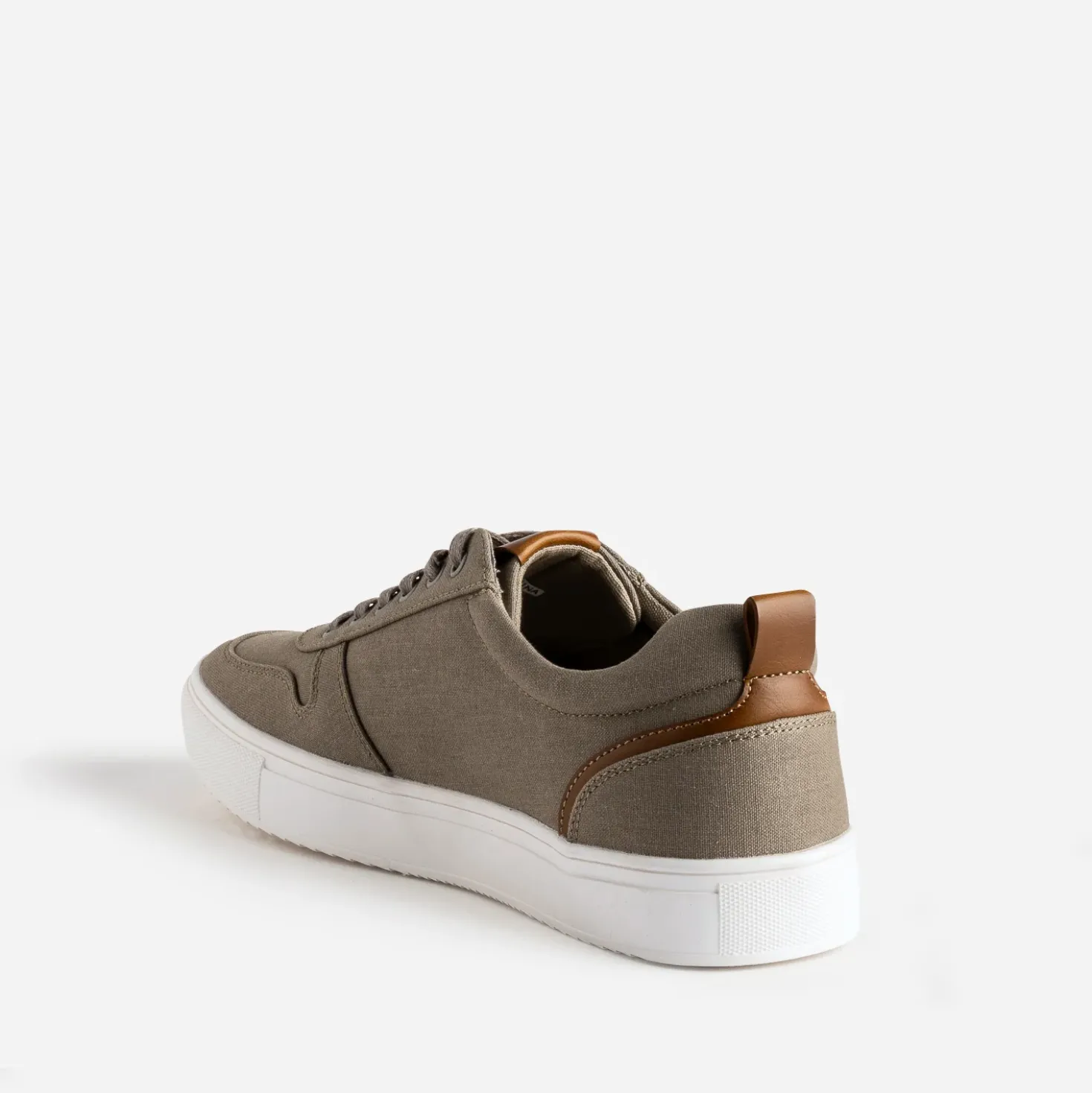 Tennis kaki en toile détails camel