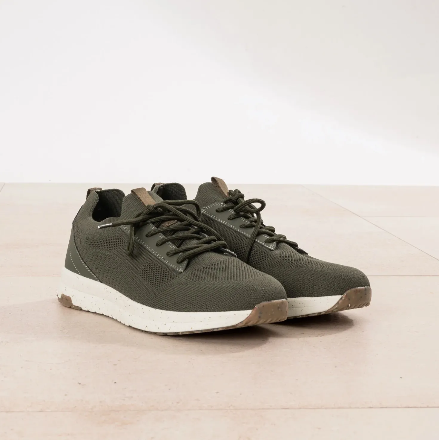 Tennis kaki mesh tricoté