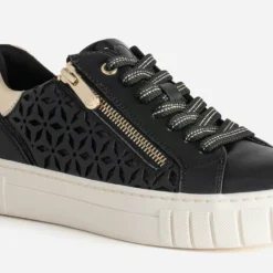 Tennis MARCO TOZZI noire décor motifs ajourés