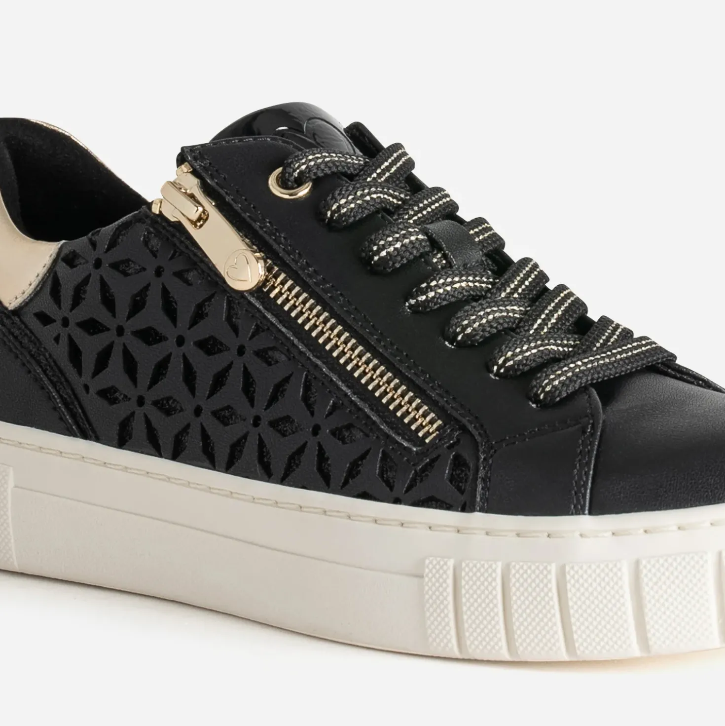 Tennis MARCO TOZZI noire décor motifs ajourés