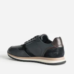 Tennis marine cuir