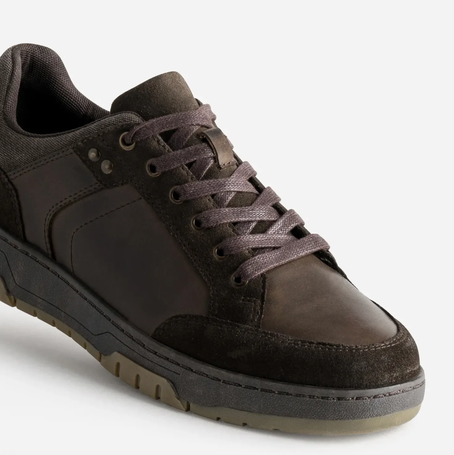 Tennis marron bi-matière