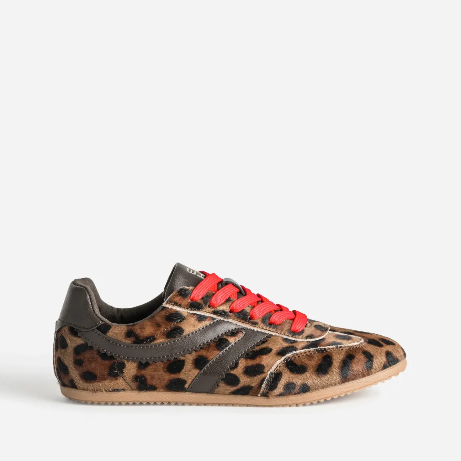 Tennis marron cuir motif léopard lacet rouge