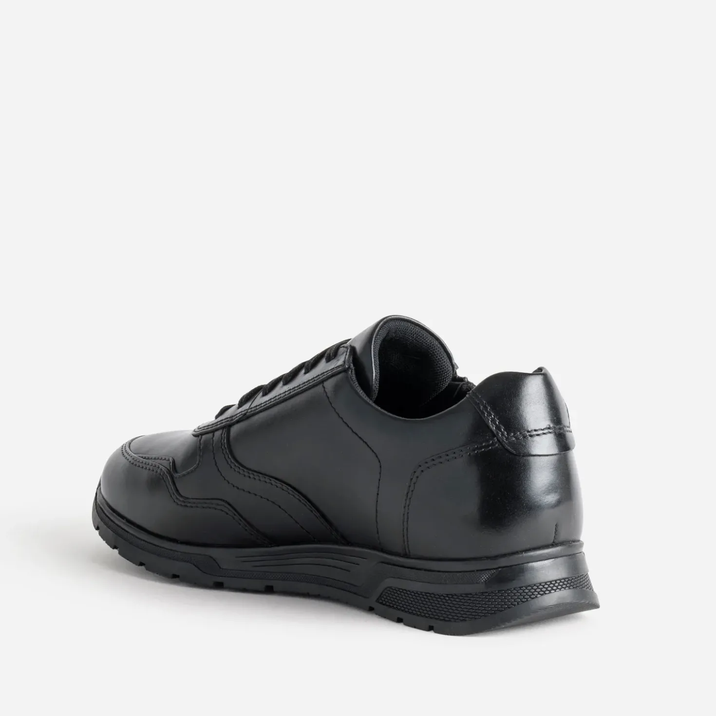 Tennis noire cuir avec zip côté