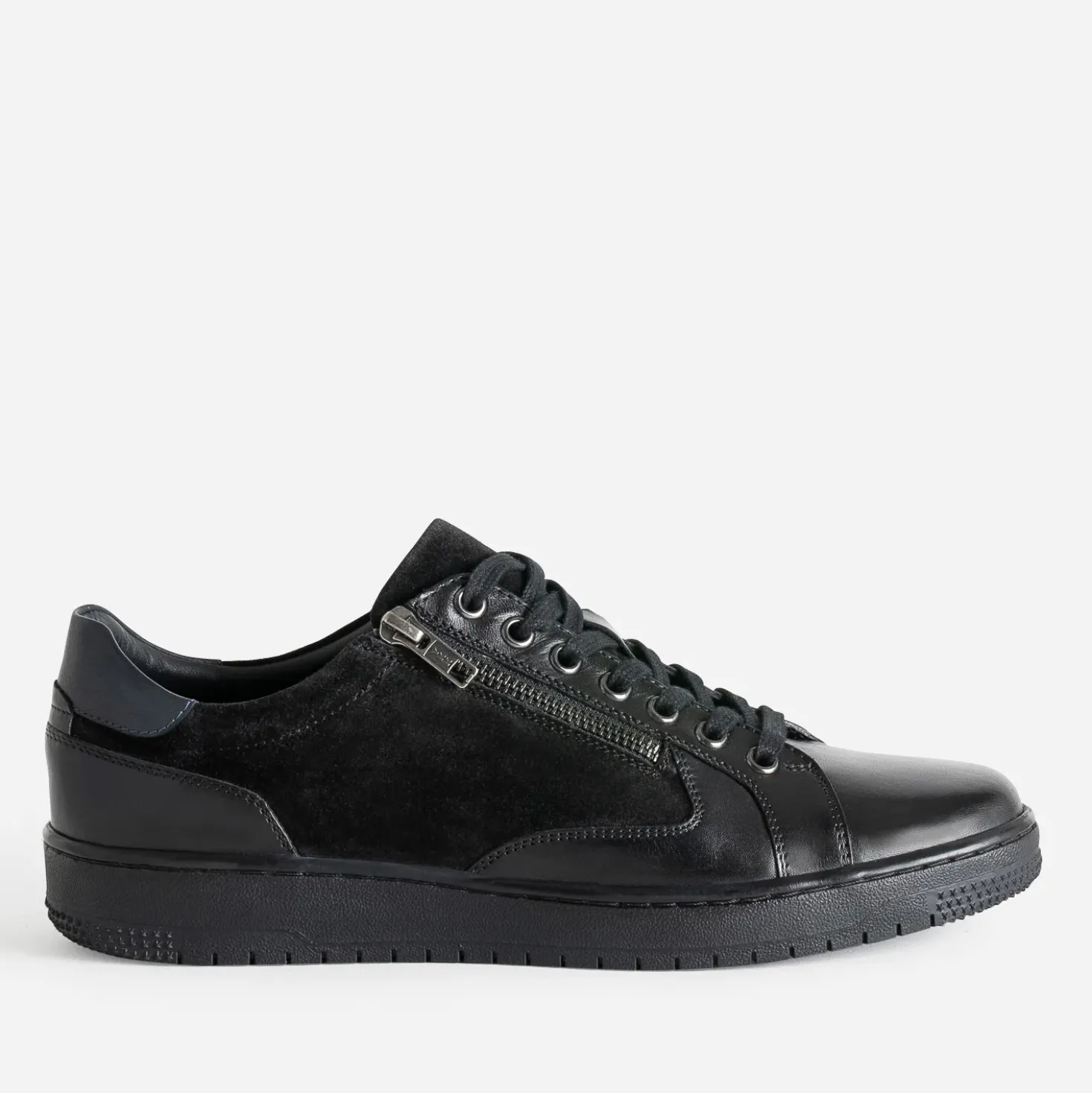 Tennis noir en cuir bi-matière