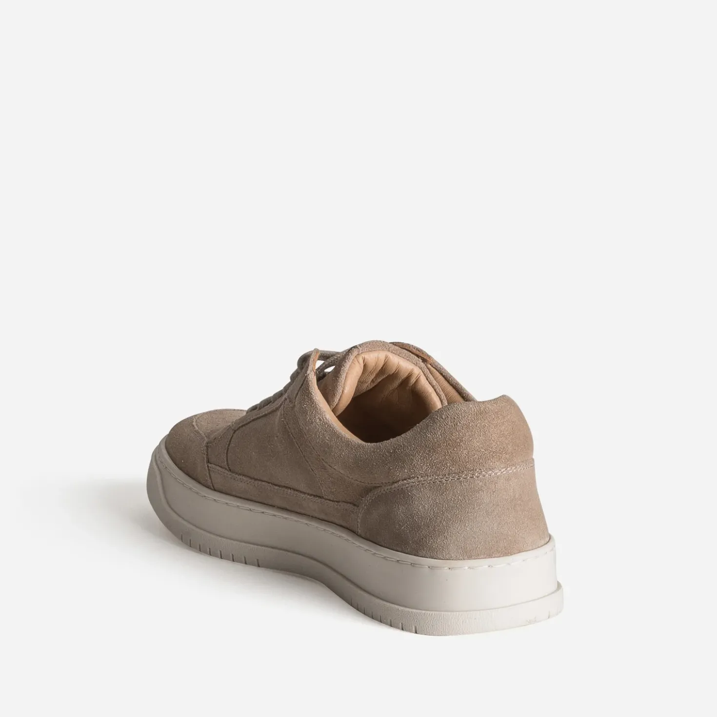 Tennis taupe suédée