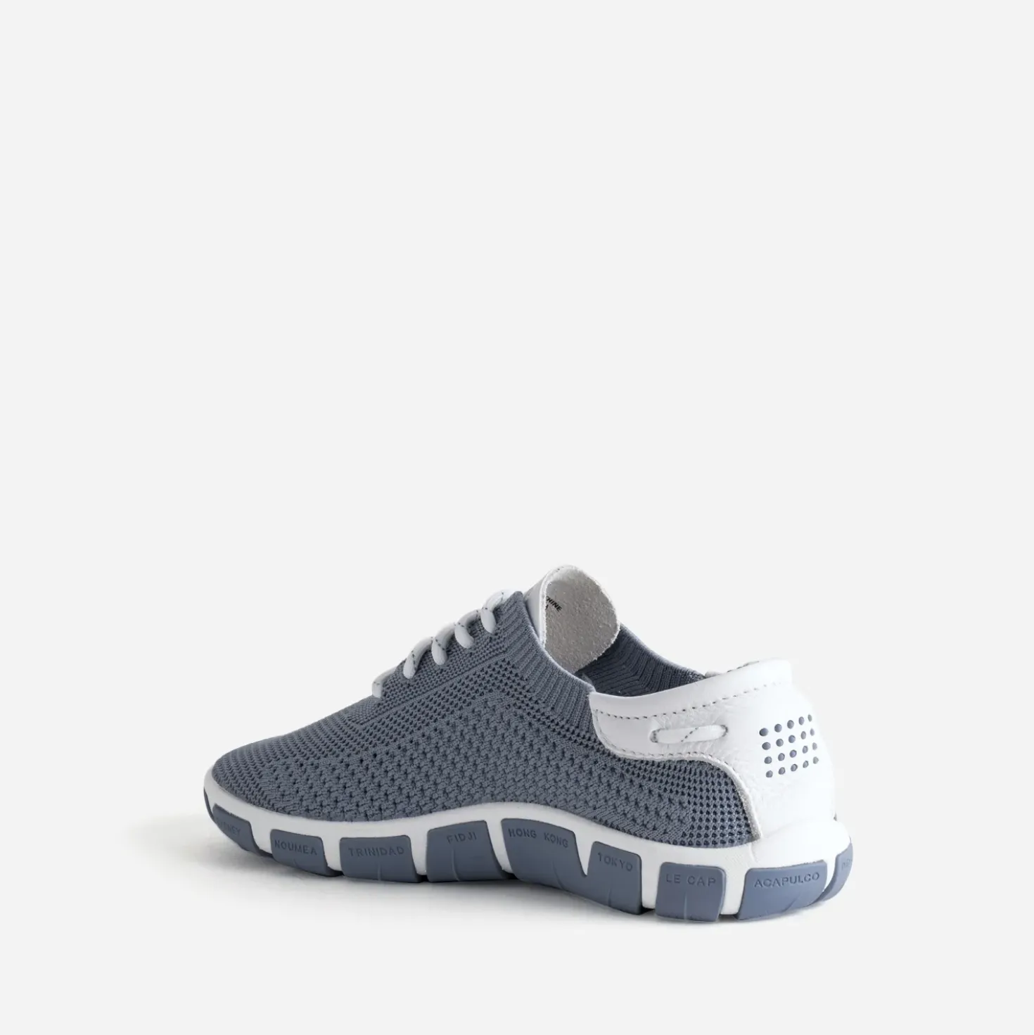Tennis TBS bleu clair en mesh