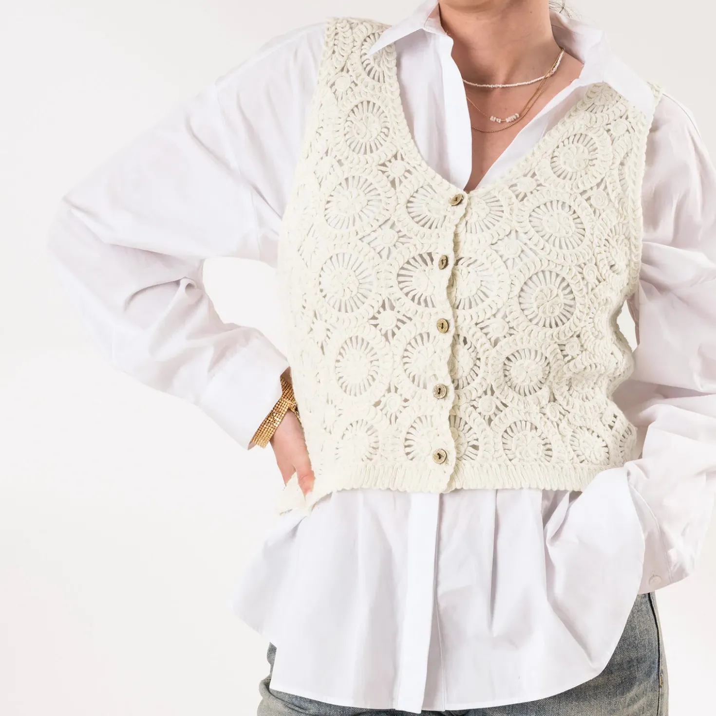 Top beige effet crochet